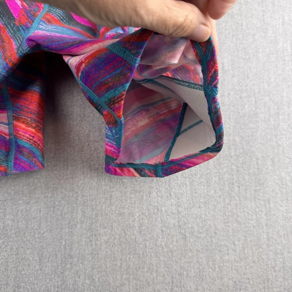 Under Armour Compression Shorts Women's Multicolor Abstract Print Padded‎